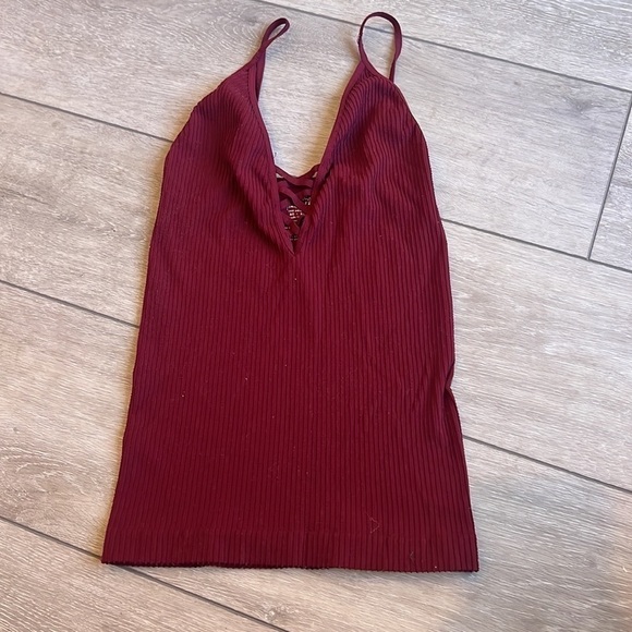 Free people maroon stretchy ribbed cross cross tank top size xs/s - Picture 2 of 6